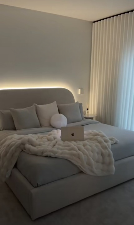 Indi Table Lamp